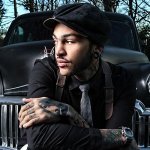 Travie McCoy feat. Brendon Urie — Keep On Keeping On'